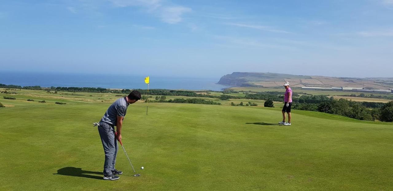 Отель Hunley Golf Club Солтберн-бай-те-Си Экстерьер фото