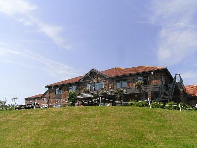 Отель Hunley Golf Club Солтберн-бай-те-Си Экстерьер фото